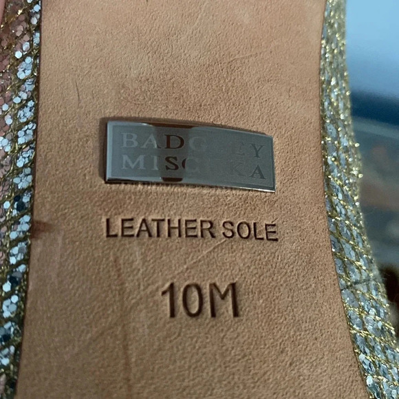 Badgley Mischka Leather Gold Pumps size 10M - Picture 8 of 11
